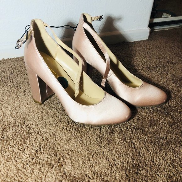 MARC FISHER 2-INCH  CHUNKY HEEL - Picture 1 of 1